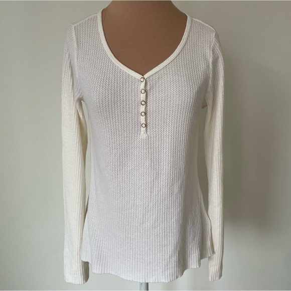 Nation LTD Neala Creme Waffle Knit Long Sleeve Snap Button Henley Shirt EUC Sz M - Picture 3 of 10